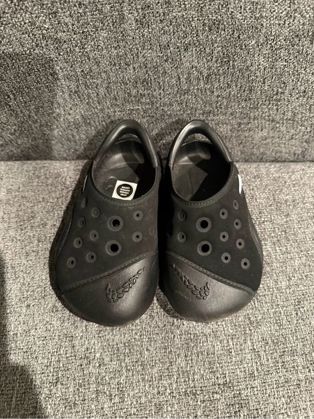 Nike easy slip